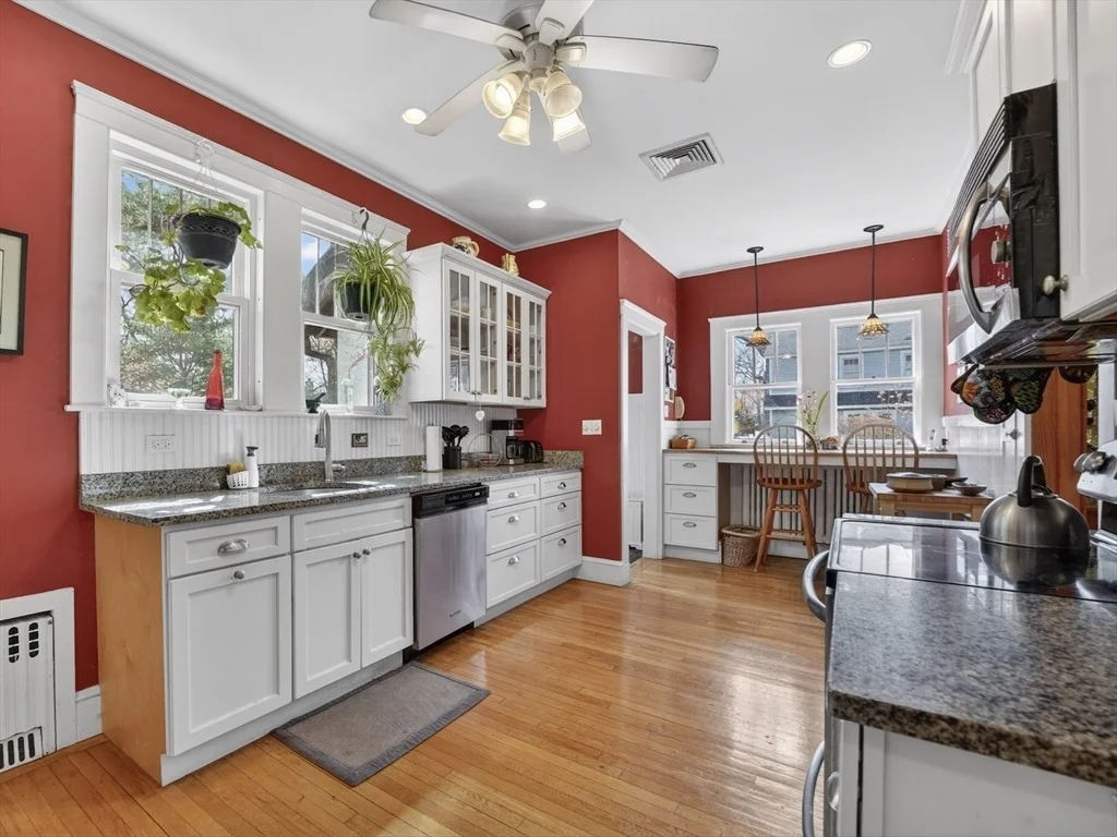 Photo of 44 Hemlock Street