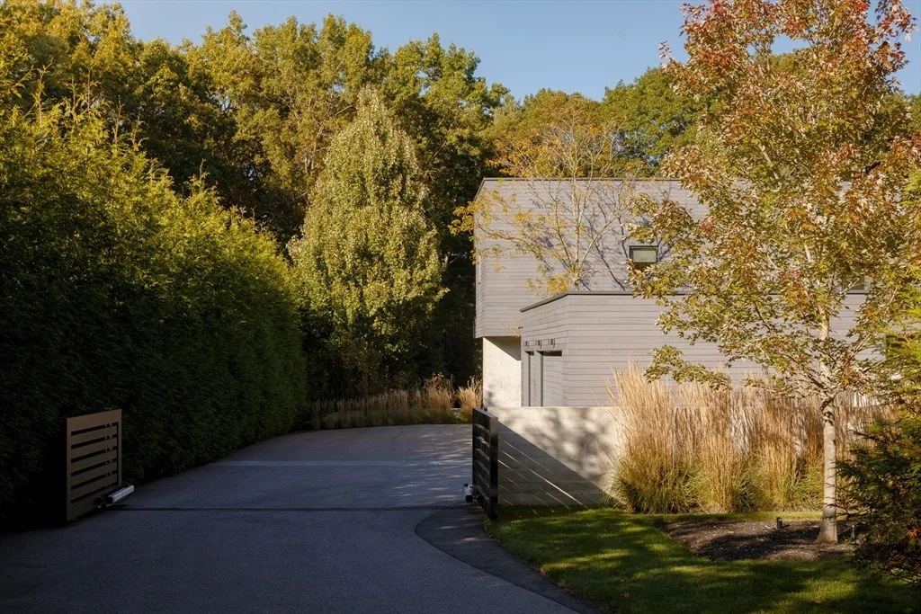 Photo of 37 Carleton Dr