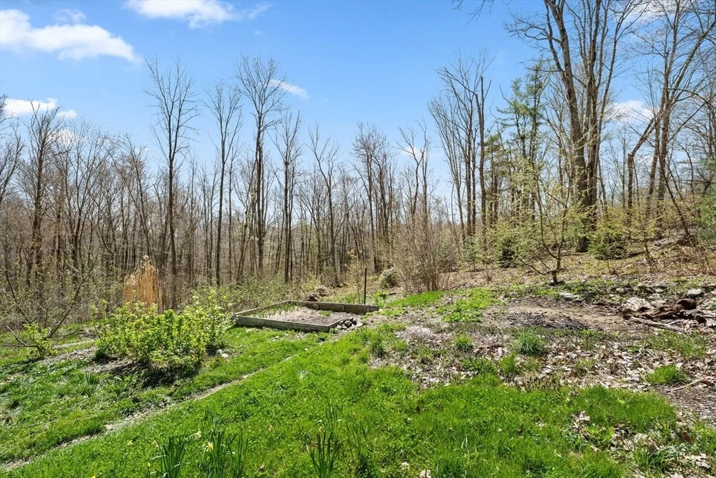 Photo of 999 Sheldon Road