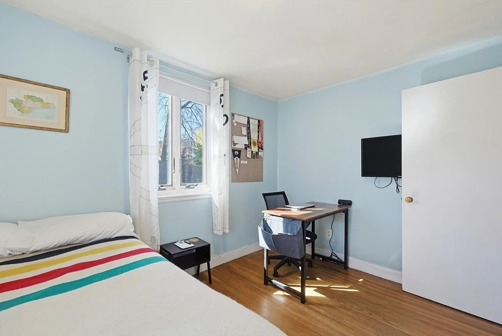 Photo of 10 Parsons Ave