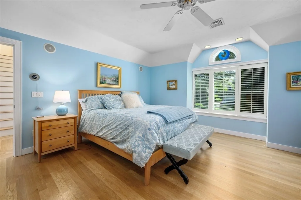 Photo of 72 Bayshore Drive