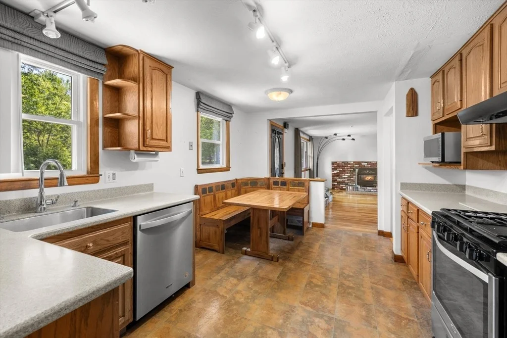 Photo of 4 Haddad Ave