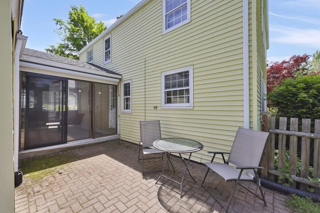 Photo of 121 Benz St