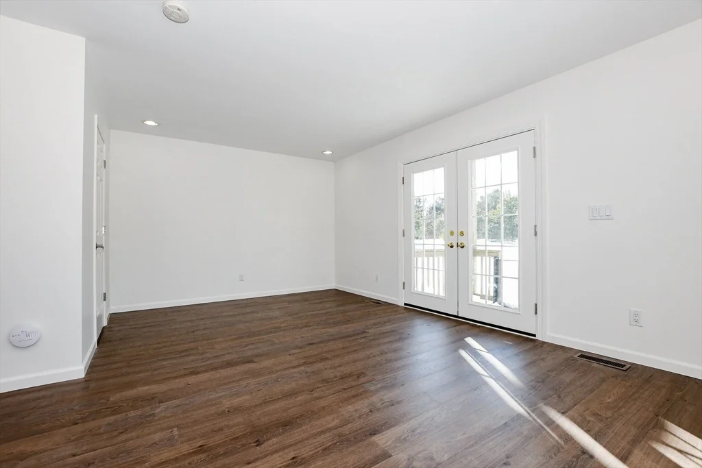 Photo of Unit 5D at 2743 Cranberry Highway