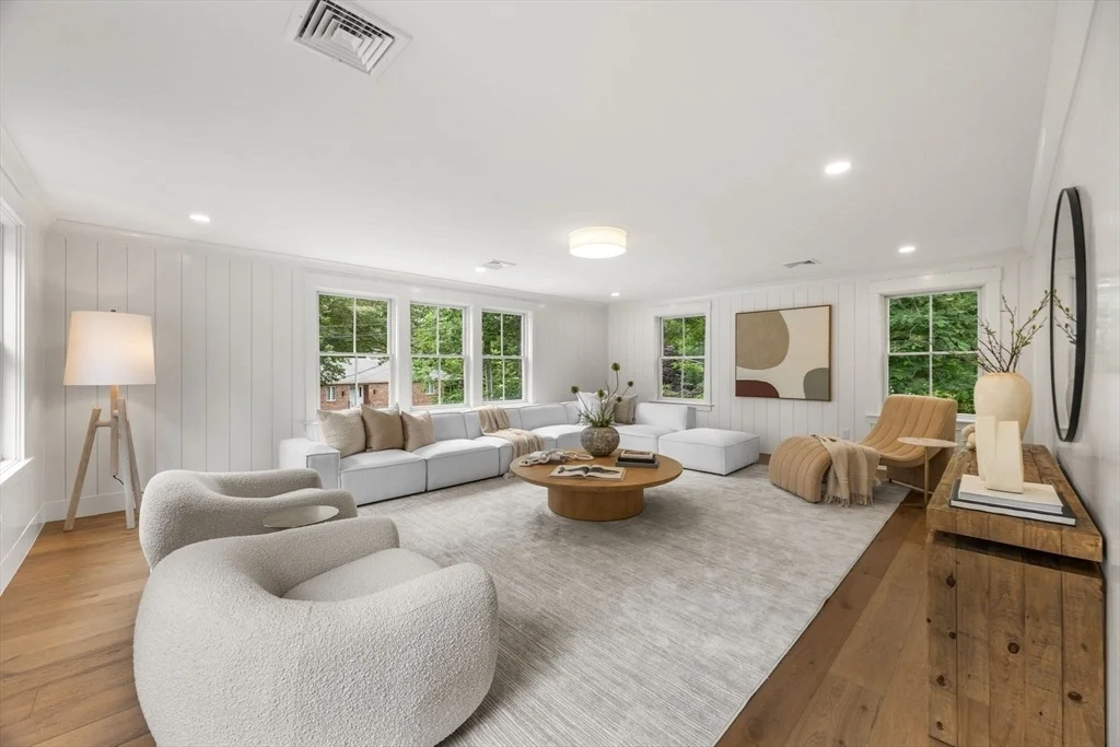 Photo of 640 Poponessett Rd