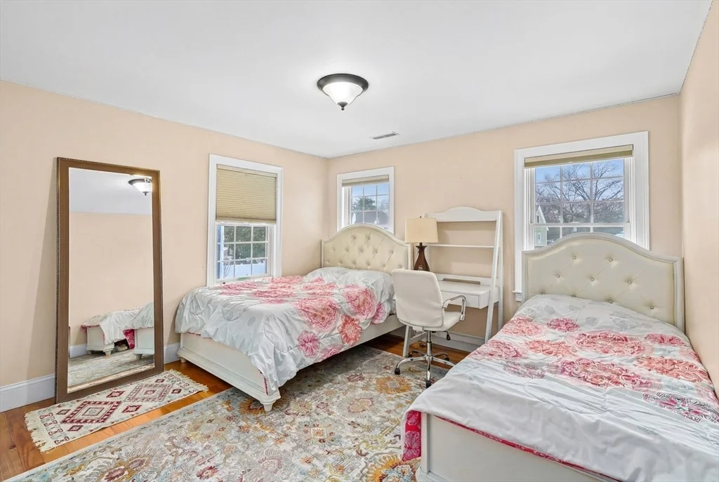 Photo of 50 Sterling Road