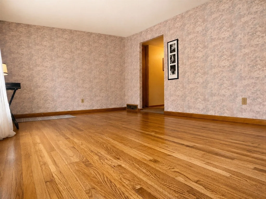 Photo of 194 Brookside Circle