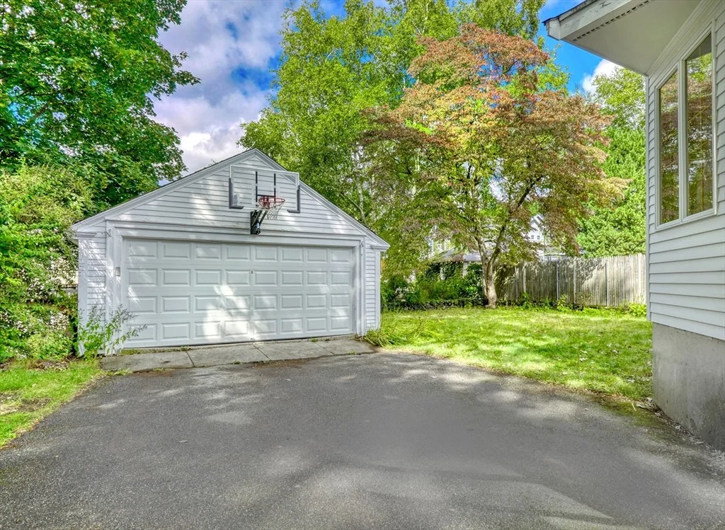 Photo of 76 Lovell Rd