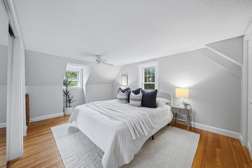 Photo of 8 Brackett Ave