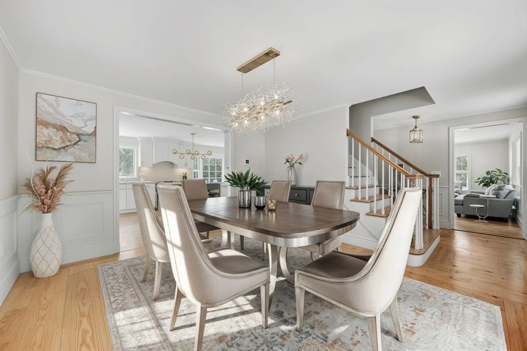 Photo of 935 King St