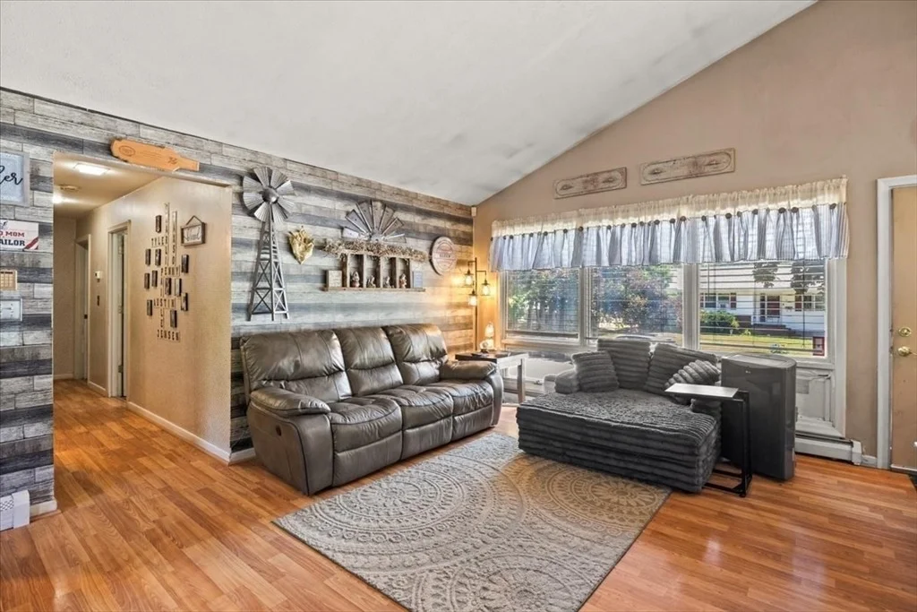 Photo of 11 Longview Rd