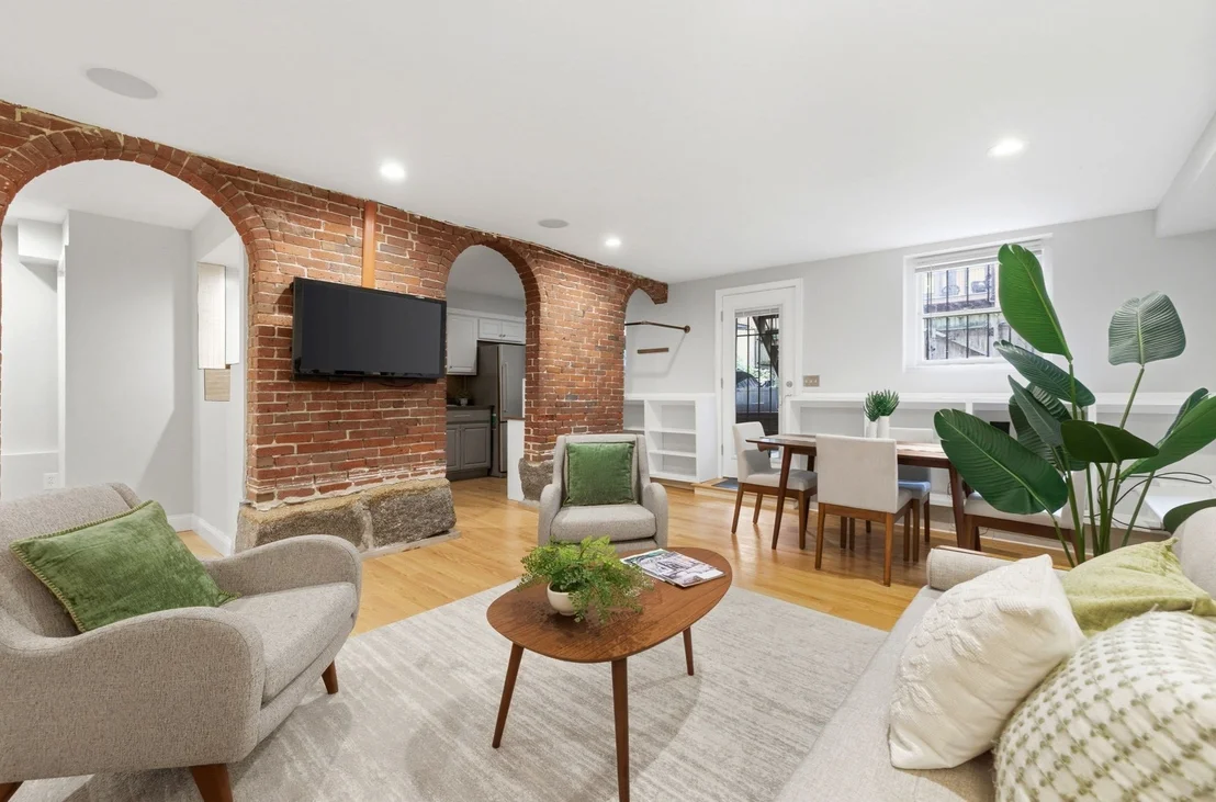 Photo of Unit A at 36 Worcester Sq
