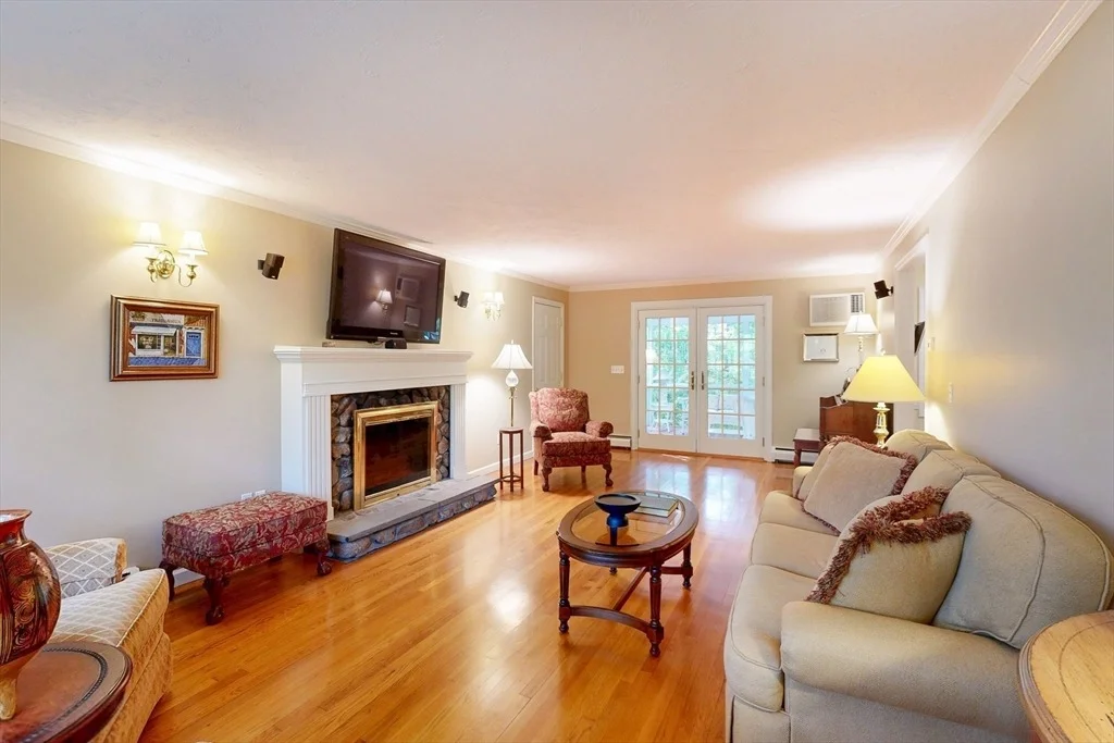 Photo of 13 Garry Dr