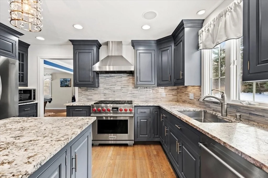 Photo of 35 Hayden Ln