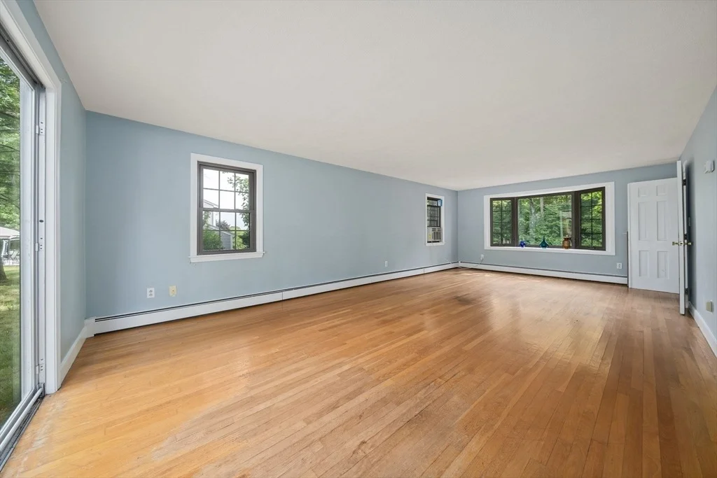 Photo of 37 Michele Ln