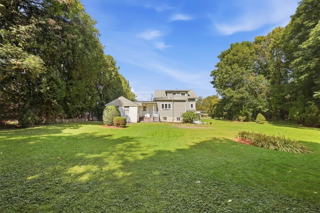 Photo of 550 Sunderland Road