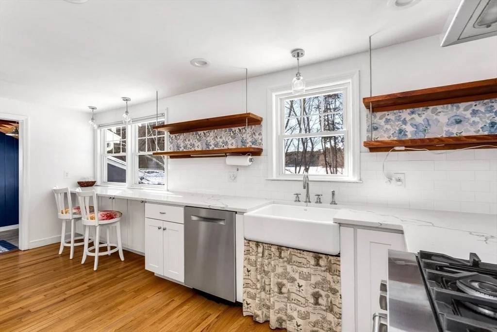 Photo of 81 Edgewater Drive