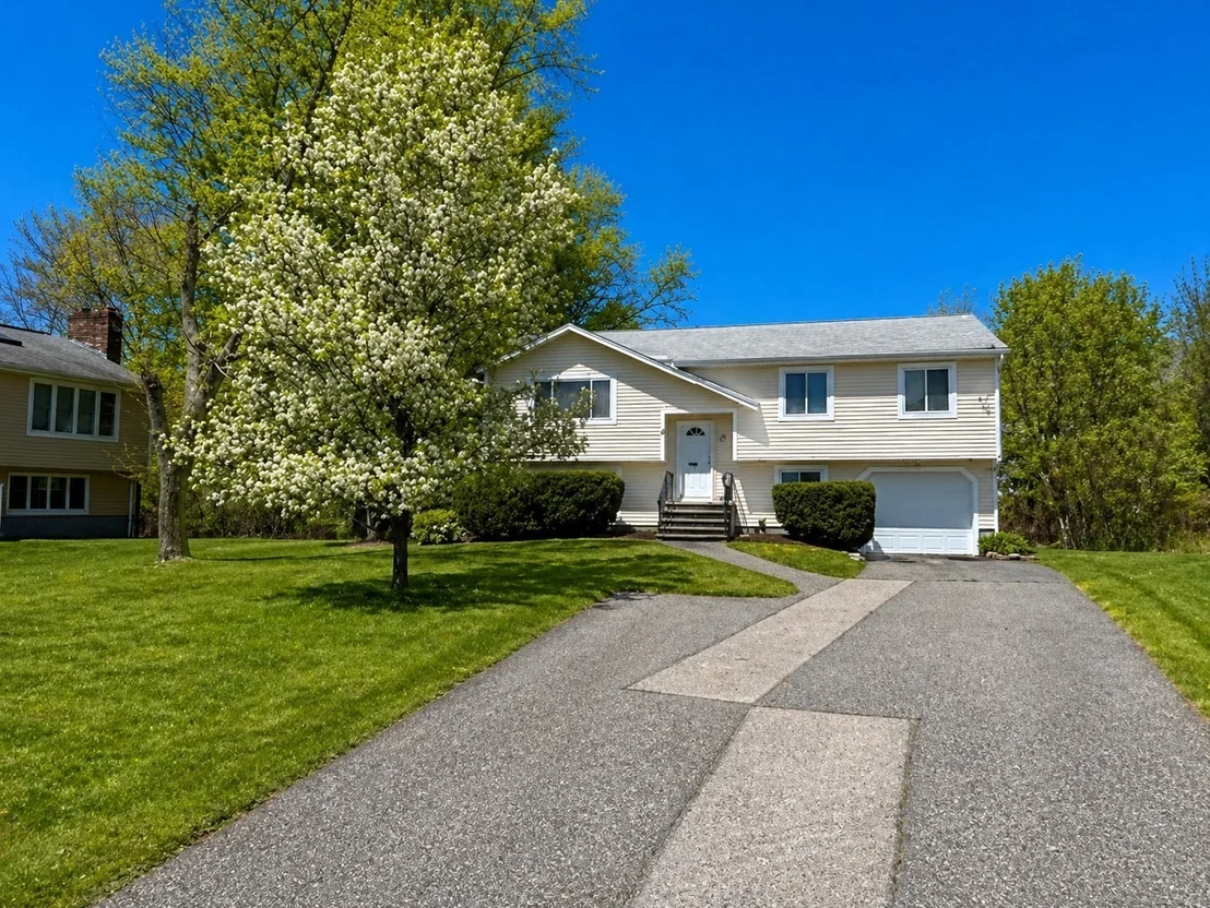 Photo of 22 Leonard Rd