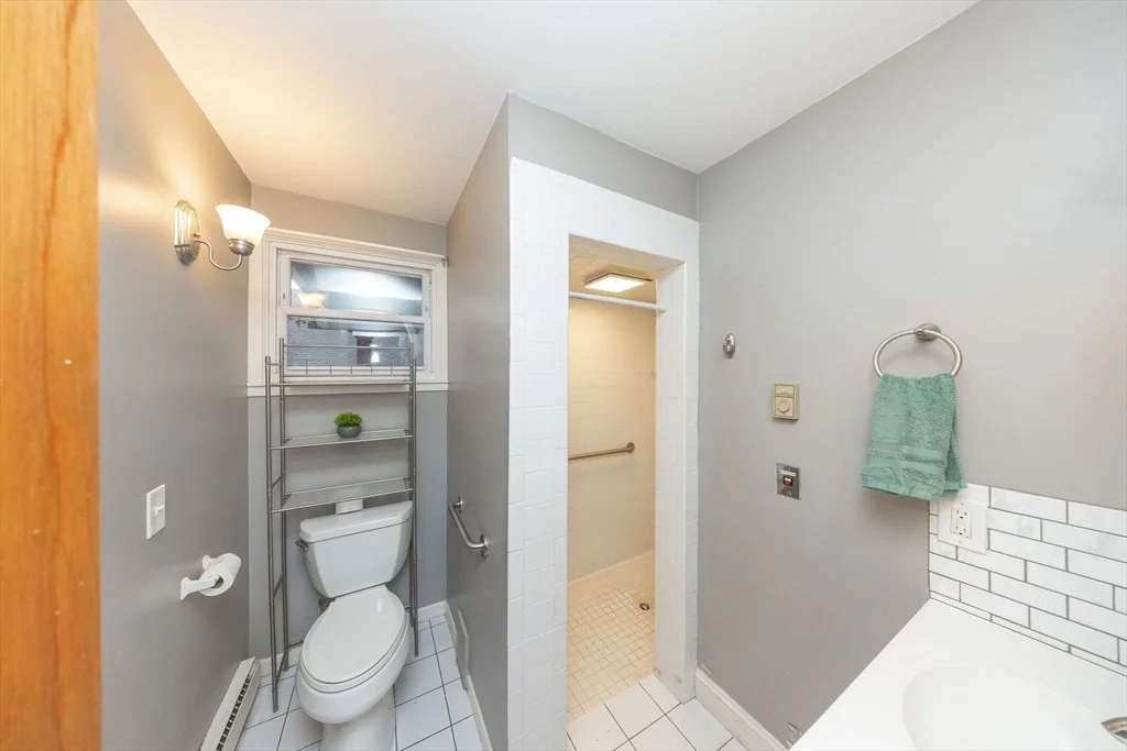 Photo of 411 Dennison Dr