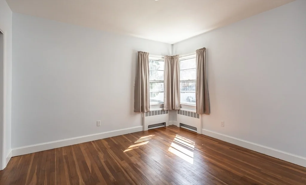 Photo of 277 Valentine St