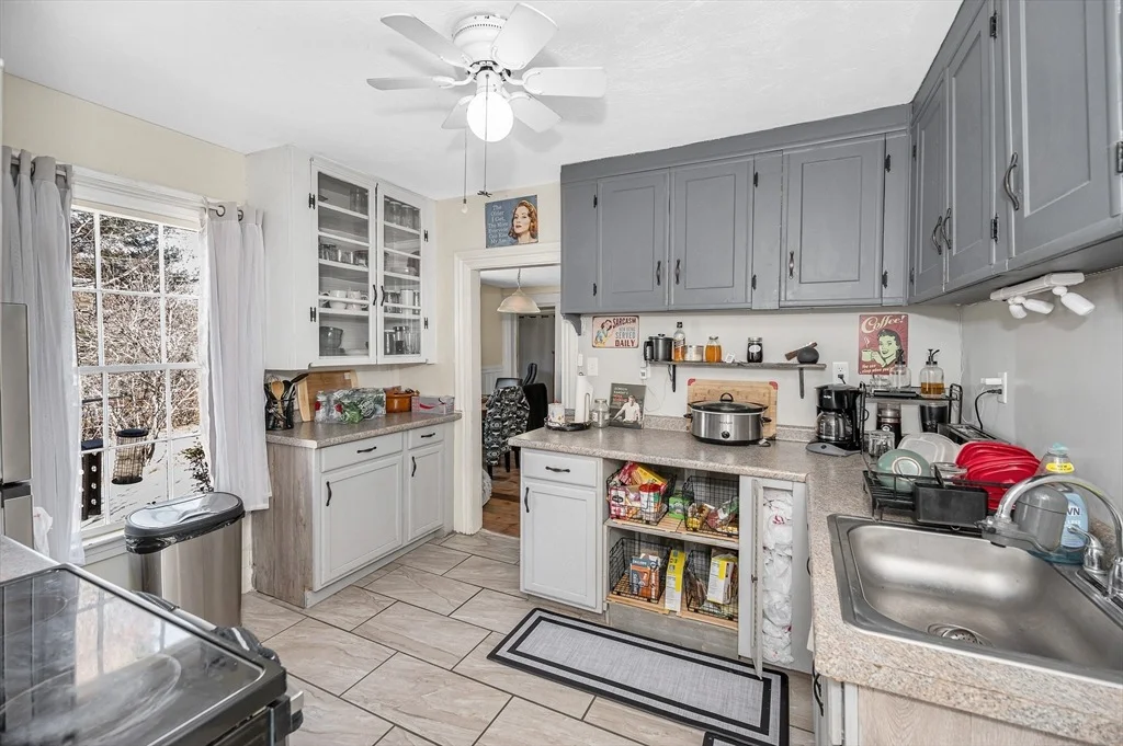 Photo of 2 Lakeview Ave