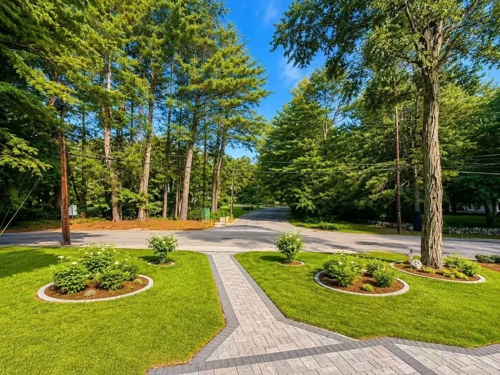 Photo of 22 Meadowbrook Rd