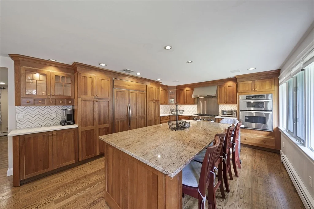 Photo of 41 Algonquin Rd