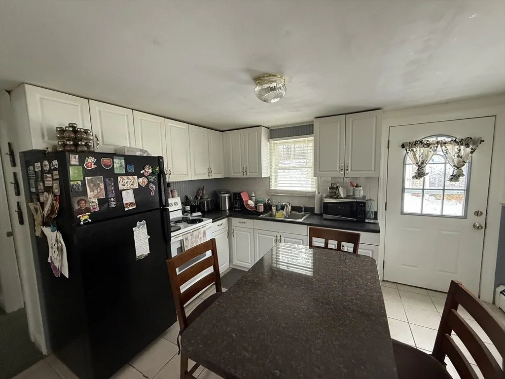 Photo of 14 Saint Anns Ln