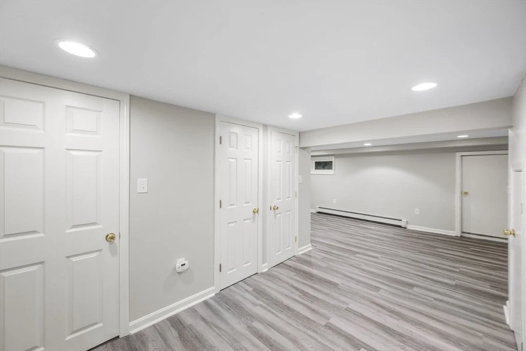 Photo of 30 Meadow Dr