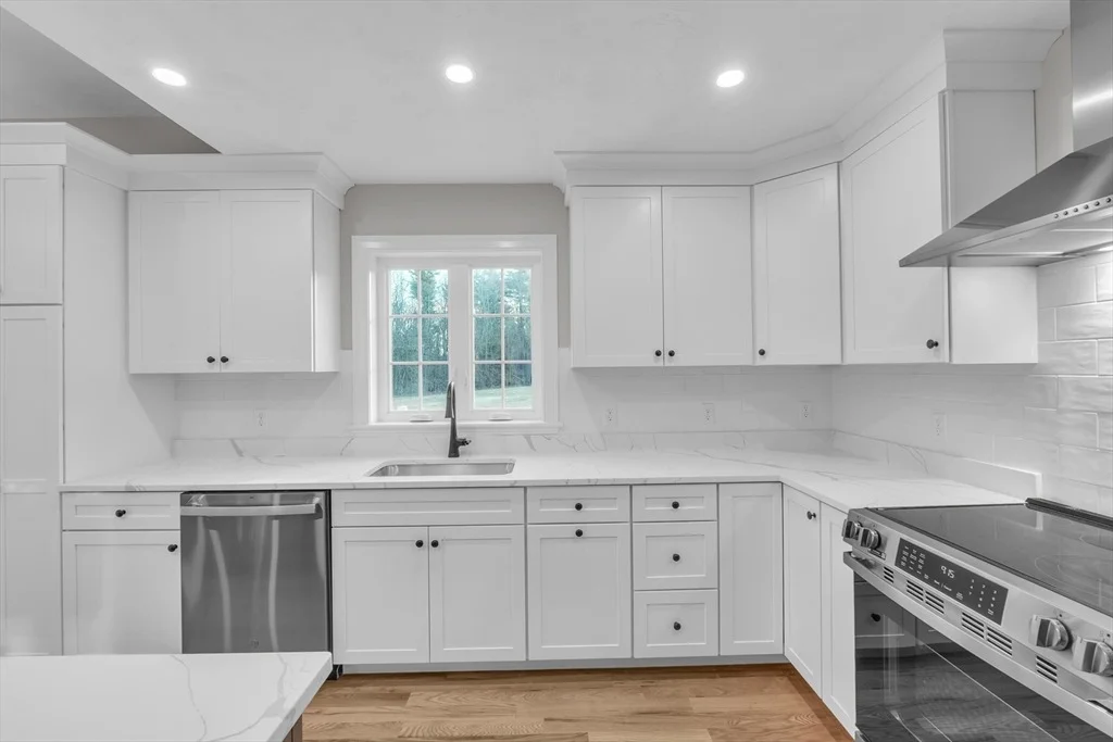 Photo of 116 Townsend Harbor Rd