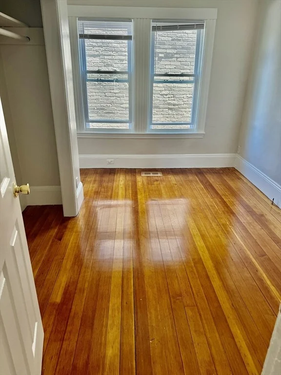 Photo of Unit 1 at 437 Ferry St