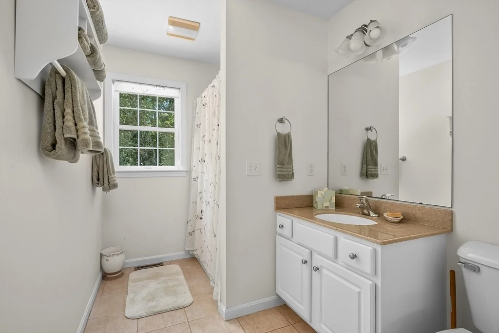 Photo of 163 Cotuit Rd