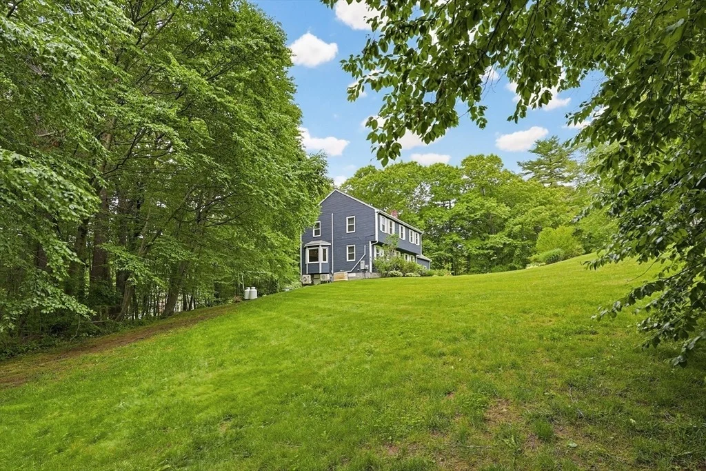 Photo of 1 Leone Ln