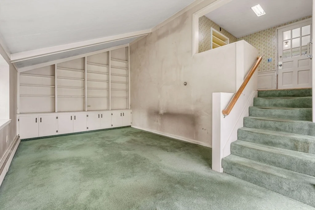 Photo of 37 Elm Crest Road