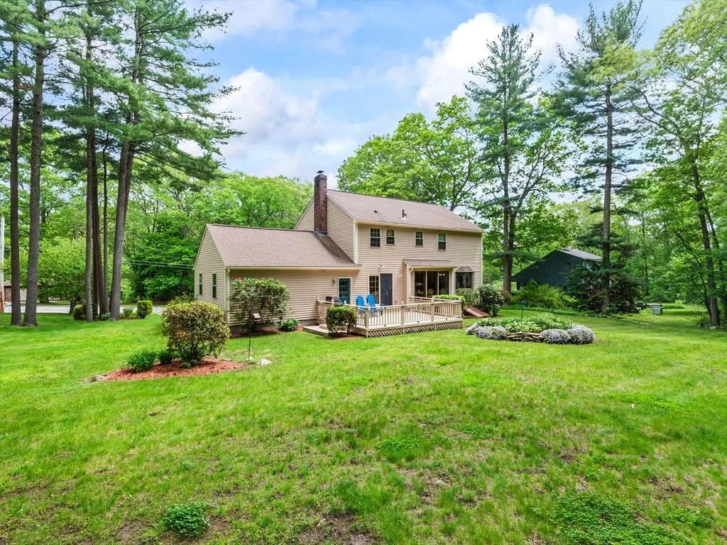 Photo of 3 Oakwood Dr