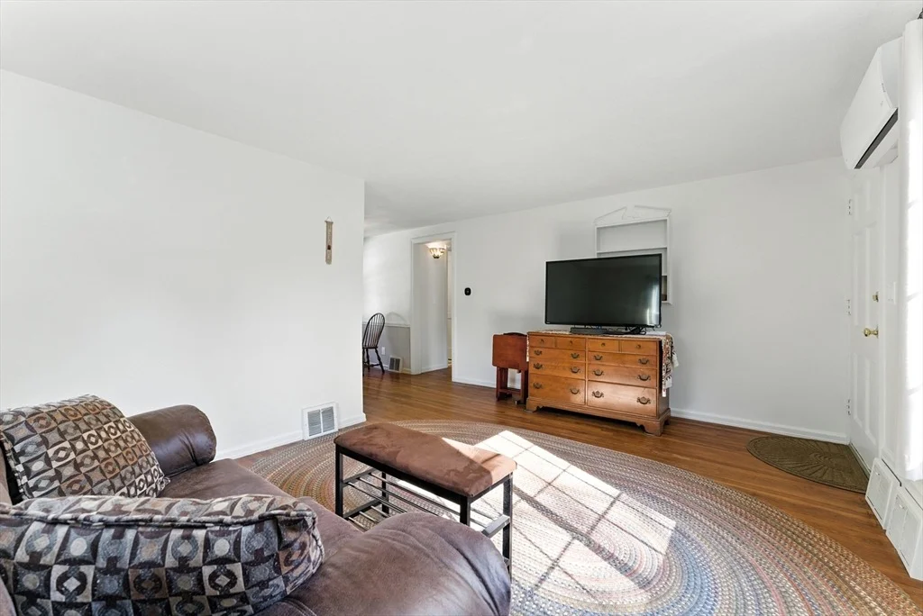 Photo of 171 Lower Beverly Hills