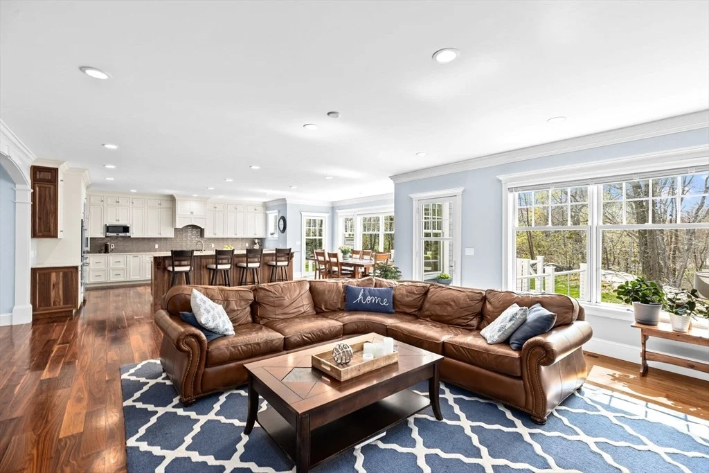 Photo of 24 Dolan Ln