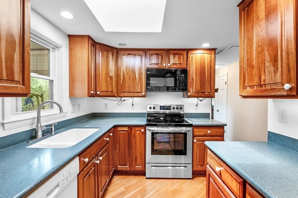 Photo of 452 Lowell