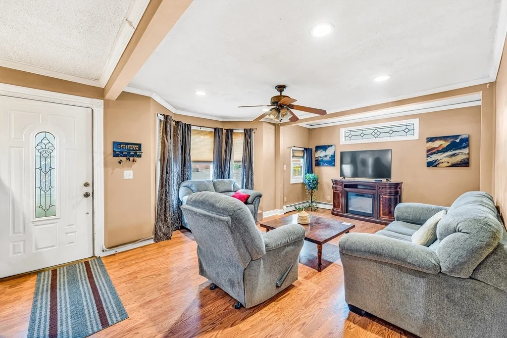 Photo of 50 Walnut St