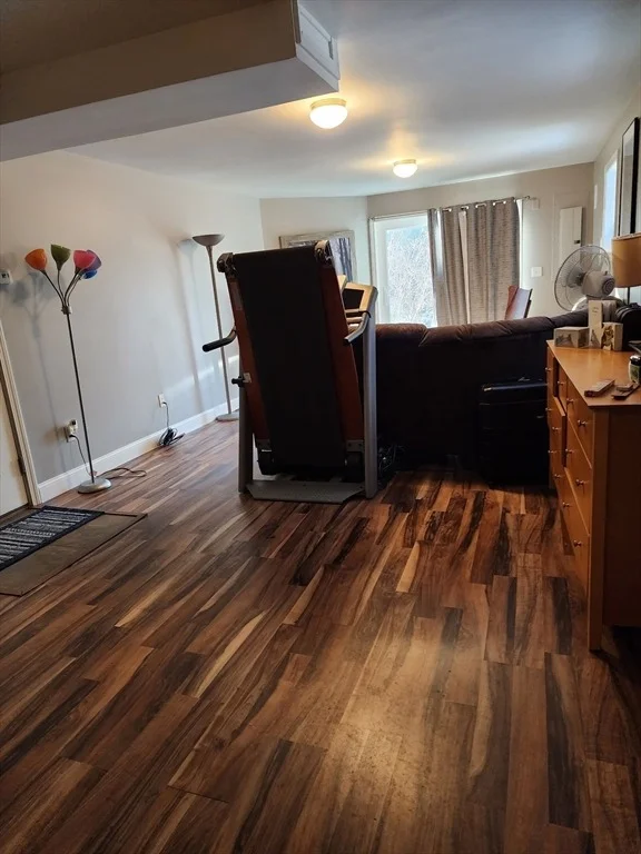 Photo of 497 Riverside Dr