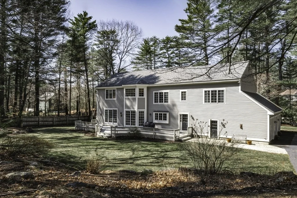 Photo of 38 Trowbridge Cir