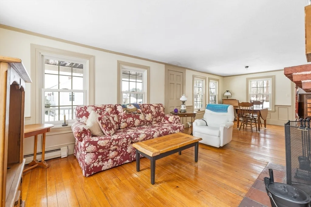 Photo of 8 Washington St