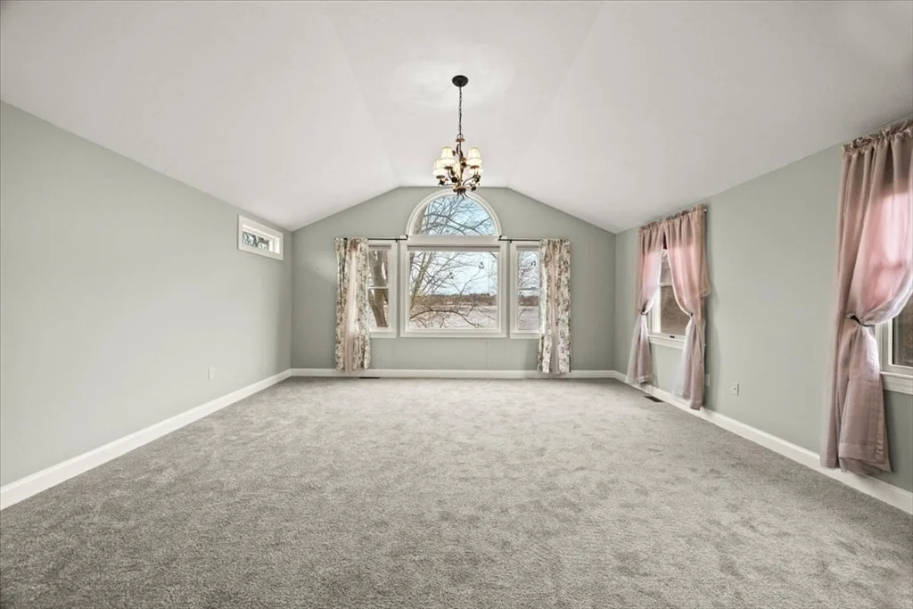 Photo of 212 Scadding St