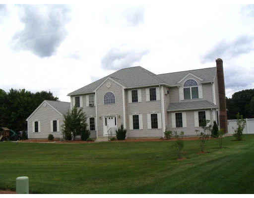 Photo of 41 Brook Ln