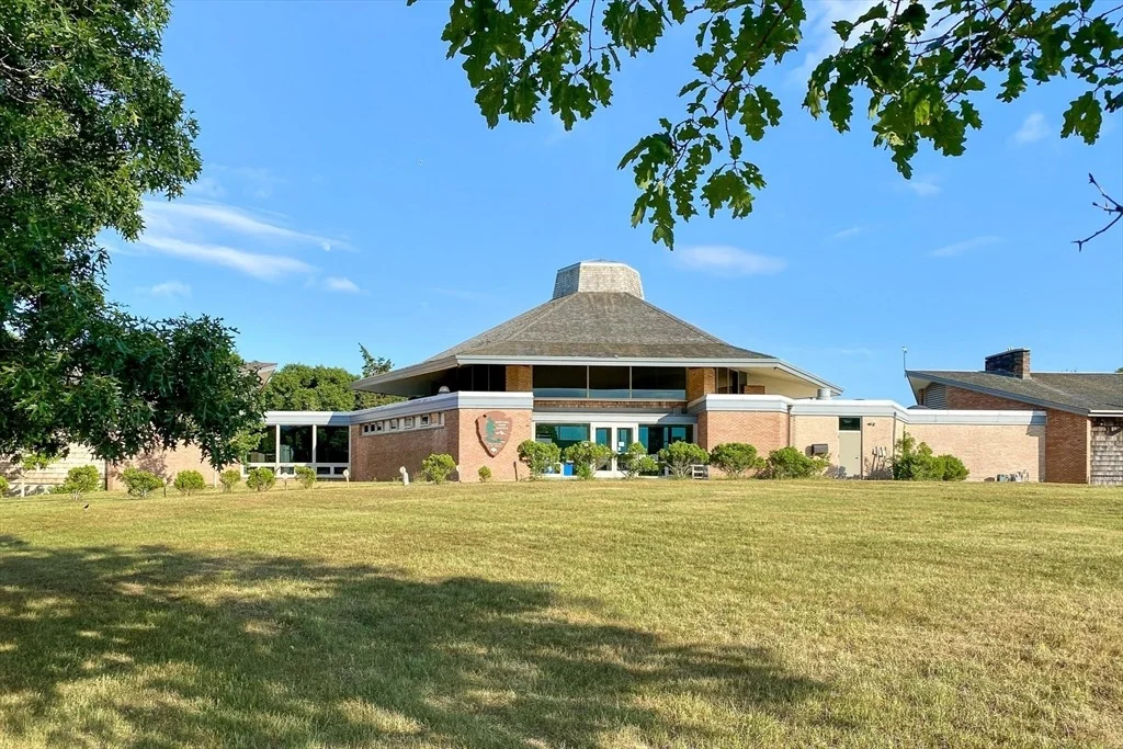 Photo of 575 Nauset Road