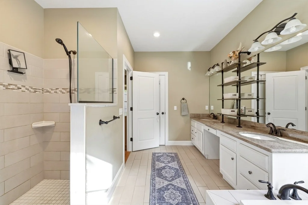 Photo of 34 Bissonnette Cir