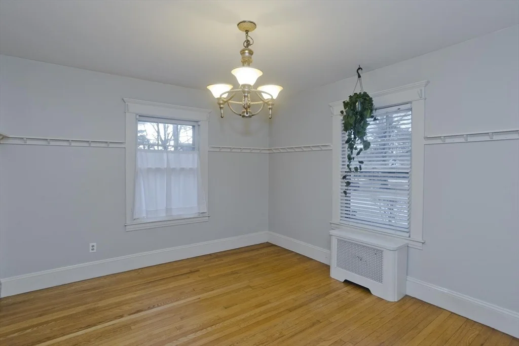 Photo of 29 Rhinebeck Ave