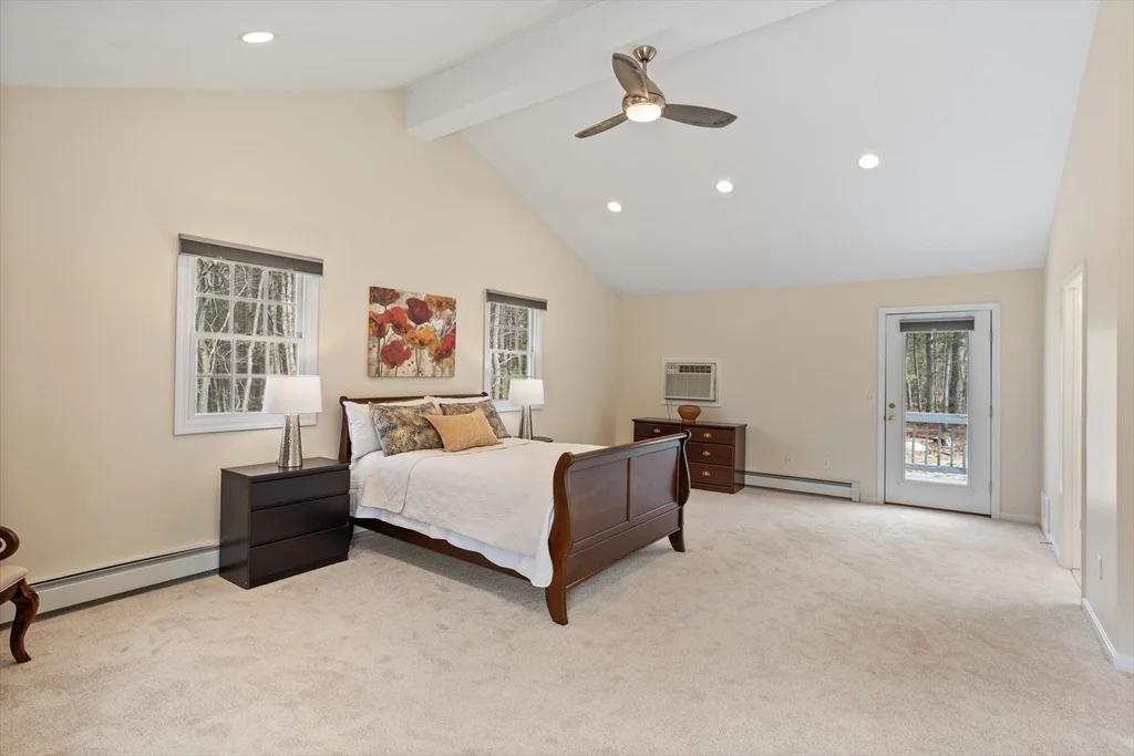 Photo of 10 Lincoln Drive