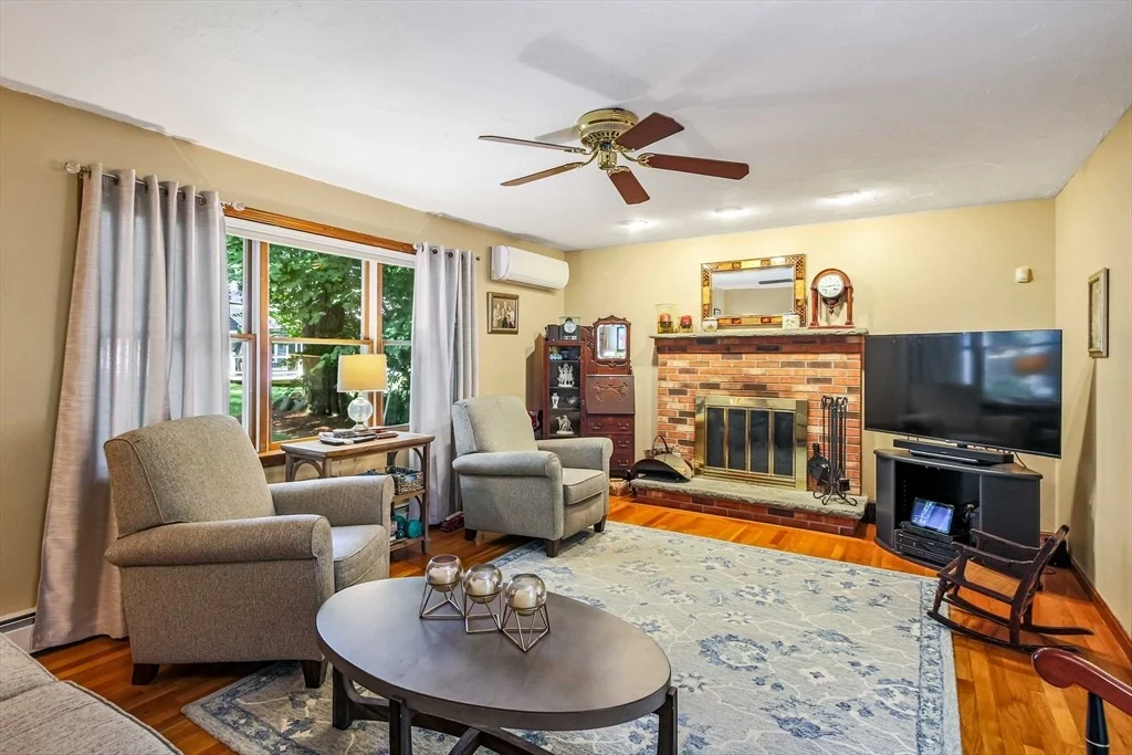 Photo of 8 Tattan Farm Rd.
