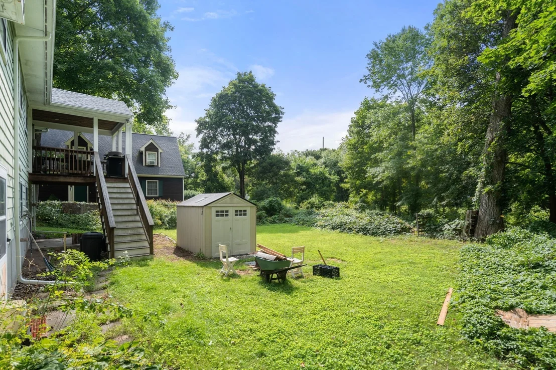 Photo of 10 Everett St